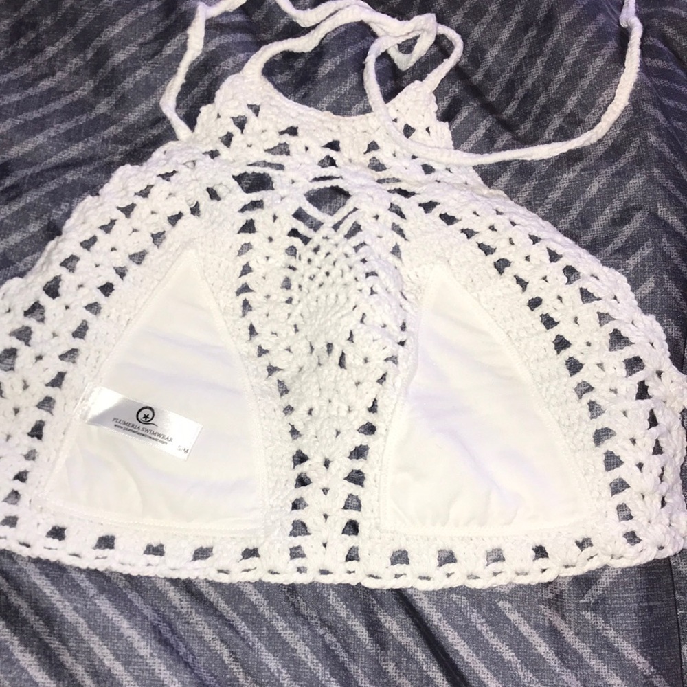 Bikini - Picture 3 of 4